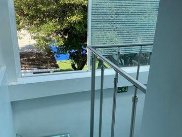 Venta de edificio de oficinas impecable: 929m2 constr. 4 niveles, elevador. Col. Roma Norte