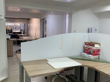 Venta de edificio de oficinas impecable: 929m2 constr. 4 niveles, elevador. Col. Roma Norte