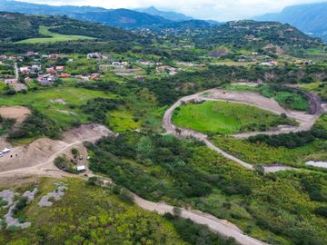 Lotes de Venta en Yunguilla Azuay, Sector Parque Extremo