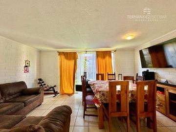 SAN FELIPE - VENDE CASA DE DOS PISOS 3D 2B 1E- COND. LA TROYA