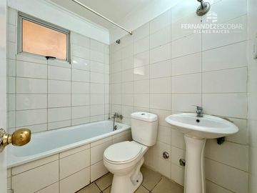 SAN FELIPE - VENDE CASA DE DOS PISOS 3D 2B 1E- COND. LA TROYA