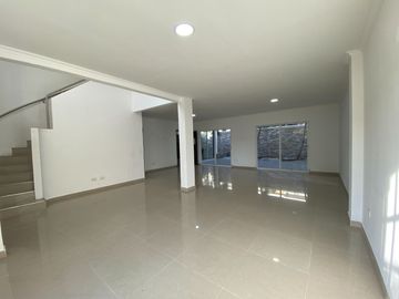Espectacular casa en venta, Sector La Castellana