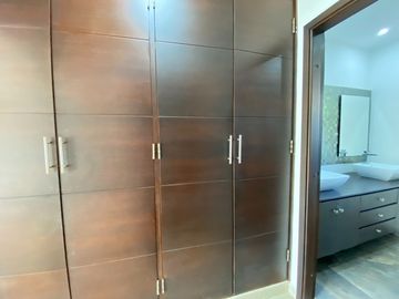 Espectacular casa en venta, Sector La Castellana
