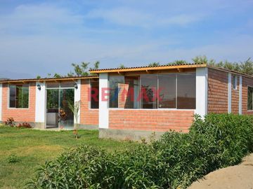 Venta De Hermosa Casa De Campo Asia