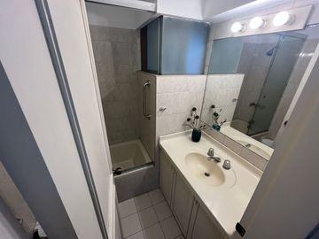 MAGDALENA LIMITE CON SAN ISIDRO ALQUILER DE AMPLIO Y COMODO DEPARTAMENTO DE 92 M2 TOTALMENTE AMOBLADO Y EQUIPADO MUY BIEN UBICADO EN LA RECTA DEL COUN