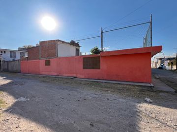 CASA EN VENTA DE UNA PLANTA SALIDA A SALAMANCA, FRACC. AMPLIACIÓN LA SOLEDAD, A LA ALTURA DE SERVIACERO