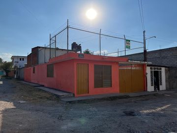 CASA EN VENTA DE UNA PLANTA SALIDA A SALAMANCA, FRACC. AMPLIACIÓN LA SOLEDAD, A LA ALTURA DE SERVIACERO