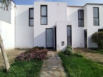 VENTA DE CASA EN EXCLUSIVO CONDOMINIO LA ARBOLEDA DE SANTAMARIA HUAURA NORTE CHICO