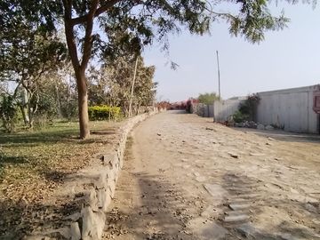VENTA DE CASA EN EXCLUSIVO CONDOMINIO LA ARBOLEDA DE SANTAMARIA HUAURA NORTE CHICO