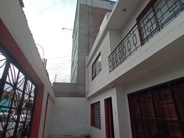 🚨VENDO CASA CERCA AL MALECON GRAU CHORRILLOS