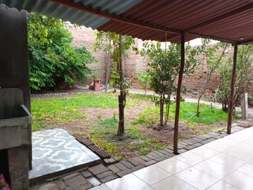 🚨VENDO CASA CERCA AL MALECON GRAU CHORRILLOS