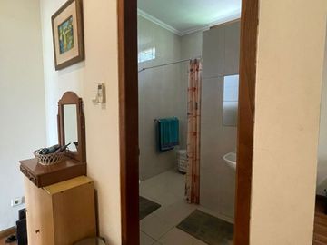 Dijual Rumah Siap Huni di Bintaro Sektor 9, lokasi Strategis