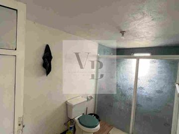 Venta de casa con escritura circuito Avandaro