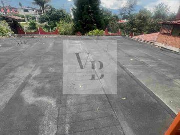 Venta de casa con escritura circuito Avandaro