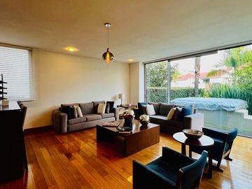 Casa en venta en Lomas country Club con areas comunes