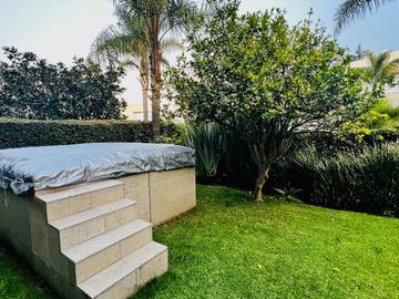 Casa en venta en Lomas country Club con areas comunes
