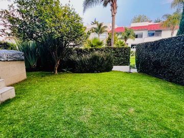 Casa en venta en Lomas country Club con areas comunes