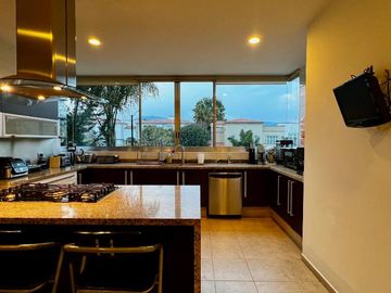 Casa en venta en Lomas country Club con areas comunes