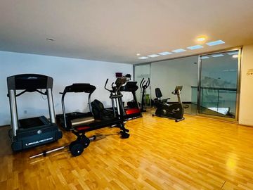 Casa en venta en Lomas country Club con areas comunes