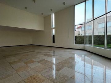 Casa en venta en Lomas country Club con areas comunes