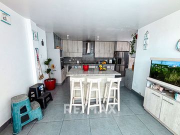 VENDO HERMOSA CASA EN SMP LIMITE CON LOS OLIVOS 140M2