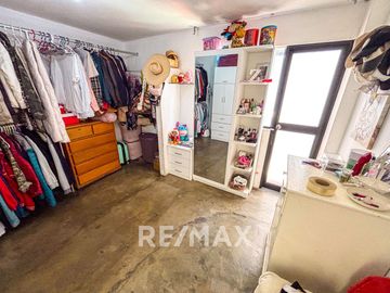 VENDO HERMOSA CASA EN SMP LIMITE CON LOS OLIVOS 140M2