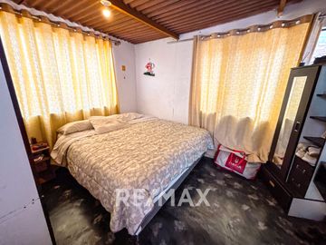 VENDO HERMOSA CASA EN SMP LIMITE CON LOS OLIVOS 140M2