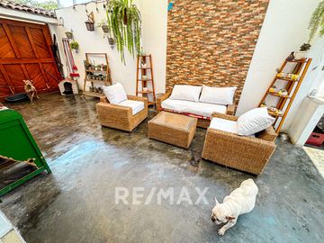 VENDO HERMOSA CASA EN SMP LIMITE CON LOS OLIVOS 140M2