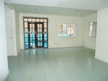 2-Storey House & Lot with 4BR, 3T&B, Balcony, GarageGreenwoods Village,Dasmariñas City, Cavite