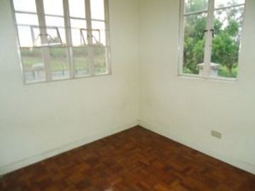 2-Storey House & Lot with 4BR, 3T&B, Balcony, GarageGreenwoods Village,Dasmariñas City, Cavite