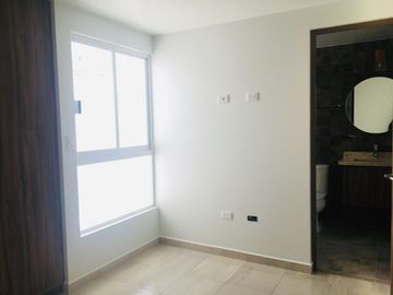 Amplia y moderna Casa en Privada Juquila, en Cuautlancingo, Puebla