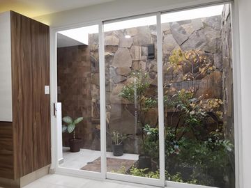 Amplia y moderna Casa en Privada Juquila, en Cuautlancingo, Puebla