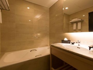 For Rent Apartment Kristal Residence (Hotel Kristal) Pondok Indah, South Jakarta – Type 3 BR Deluxe