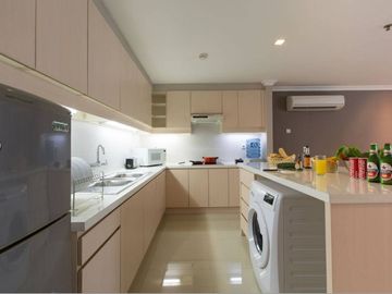 For Rent Apartment Kristal Residence (Hotel Kristal) Pondok Indah, South Jakarta – Type 3 BR Deluxe