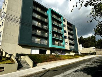 DEPARTAMENTO EN VENTA EN SANTA LUCIA QUITO