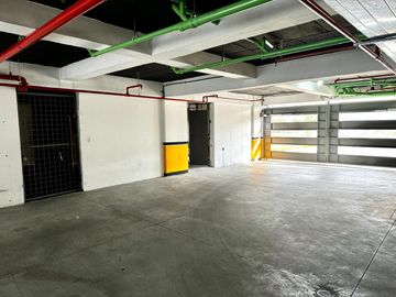 DEPARTAMENTO EN VENTA EN SANTA LUCIA QUITO