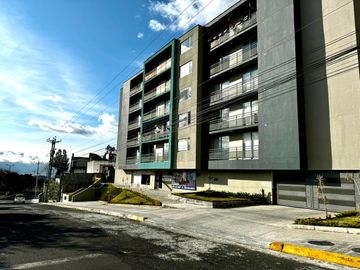 DEPARTAMENTO EN VENTA EN SANTA LUCIA QUITO