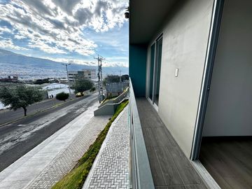 DEPARTAMENTO EN VENTA EN SANTA LUCIA QUITO