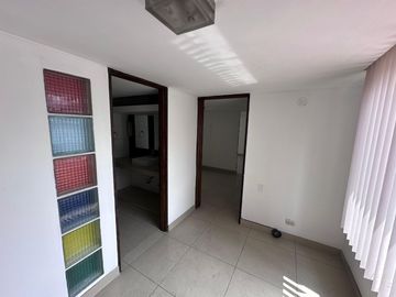 VENDO DEPARTAMENTO DUPLEX EN SURCO (VALLE HERMOSO)