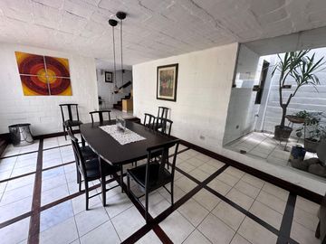 VENDO DEPARTAMENTO DUPLEX EN SURCO (VALLE HERMOSO)