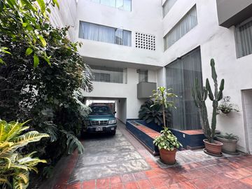 VENDO DEPARTAMENTO DUPLEX EN SURCO (VALLE HERMOSO)