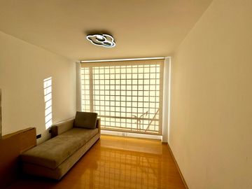 CASA DE VENTA EN CARCELÉN, A POCOS METROS DE LA AV. Simón Bolívar