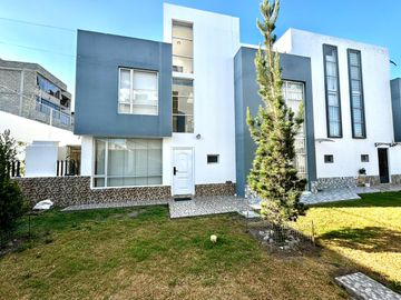 CASA DE VENTA EN CARCELÉN, A POCOS METROS DE LA AV. Simón Bolívar