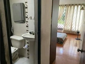 VENTA CASA BARRIO LOS ALMENDROS NTE DE CALI.  2 PISOS MAS TERRAZA