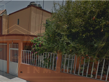 CASA EN VENTA EN SANTIAGO DE QUERETARO - PRECIO A TRATAR