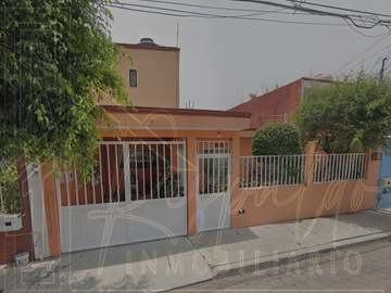 CASA EN VENTA EN SANTIAGO DE QUERETARO - PRECIO A TRATAR