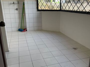 DE OPORTUNIDAD AMPLIO DEPARTAMENTO A LA VENTA SECTOR EL BOSQUE.