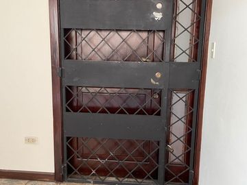 DE OPORTUNIDAD AMPLIO DEPARTAMENTO A LA VENTA SECTOR EL BOSQUE.
