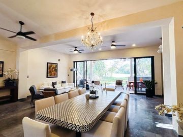 CASA EN VENTA MERIDA YUCATAN , CON VISTA AL CAMPO DE GOLF LA CEIBA UNA PLANTA