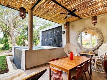 CASA EN VENTA MERIDA YUCATAN , CON VISTA AL CAMPO DE GOLF LA CEIBA UNA PLANTA